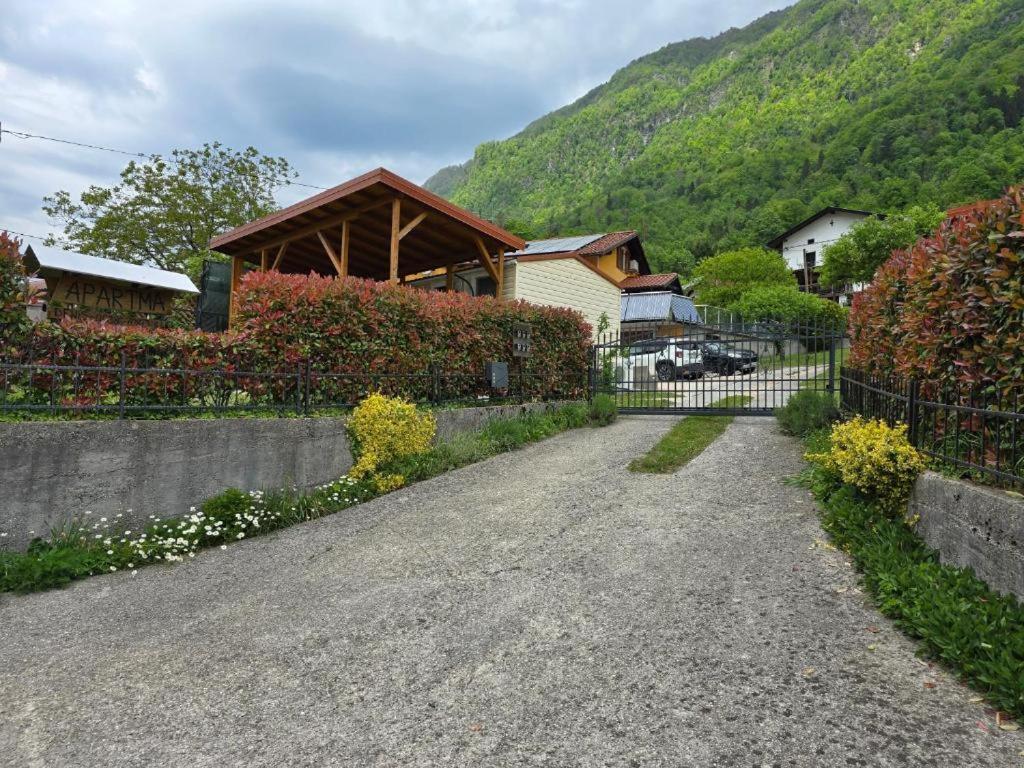 Nyaraló House Near The Soca River